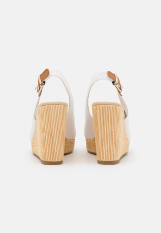 Tommy Hilfiger ICONIC ELENA SLING BACK WEDGE High heeled sandals ivory ICONIC ELENA SLING BACK WEDGE Босоножки на высоком каблуке слоновая кость