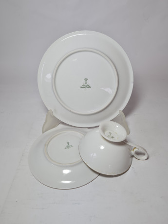 Чайное трио винтажное Schrinding Bavaria, белый фарфор с изображением оленя в лесу, Германия, 1960-70гг.