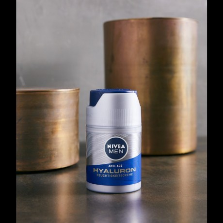 Nivea Anti Age Hyaluron Tagespflege SPF15 Антивозрастной дневной уход с гиалуроном SPF15