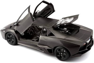 Bburago Modellauto Lamborghini Reventon (Massstab 1:24) Модель автомобиля Lamborghini Reventon (масштаб 1:24)
