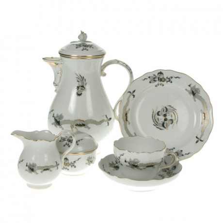 Meissen Meissen Neuer Ausschnitt - Reicher Drache schwarz goldschattiert mit Goldrand Kaffeeservice 6 Personen 21-tlg. Meissen New Cutout - Rich Dragon кофейный сервиз черного золота с золотым ободком на 6 персон 21 шт.