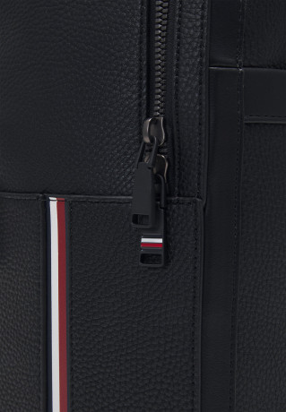 Tommy Hilfiger CENTRAL BACKPACK UNISEX Rucksack black ЦЕНТРАЛЬНЫЙ РЮКЗАК УНИСЕКС Рюкзак черный