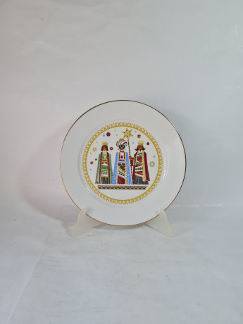 Тарелка декоративная винтажная H&C Selb Heinrich Bavaria, белый фарфор с разноцветным изображением трех королей, 24,5 x 2,5 см, Германия, 1960-70гг.
