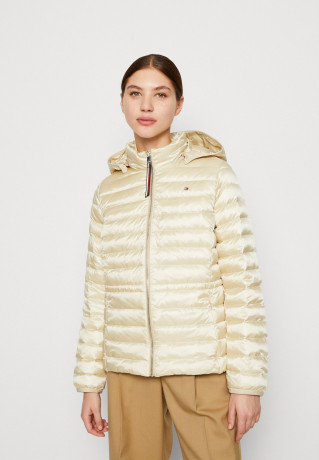 Tommy Hilfiger FEMININE Down jacket light sandalwood ЖЕНСКОЕ Пуховик светлое сандаловое дерево