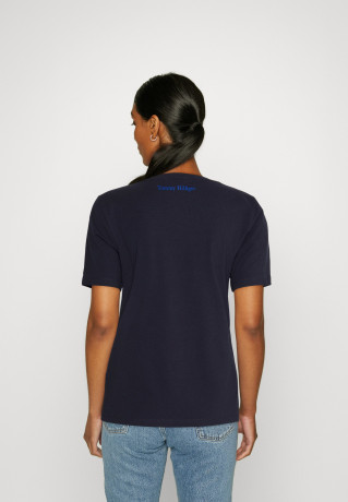 Tommy Hilfiger CREST Basic T-shirt desert sky CREST Базовая футболка небо пустыни
