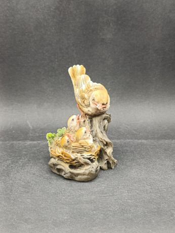 Статуэтка винтажная большая Capodimonte "Птичка с птенцами", керамика, 29 х 10 см, Италия, 1960-70гг.