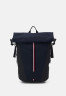 Tommy Hilfiger URBAN COMMUTER TECH BACKPACK UNISEX Rucksack pitch blue РЮКЗАК URBAN COMMUTER TECH UNISEX Рюкзак смоль синий