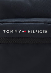Tommy Hilfiger SKYLINE MINI REPORTER UNISEX Across body bag space blue SKYLINE MINI REPORTER UNISEX Сумка через плечо космический синий