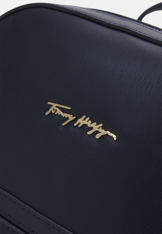 Tommy Hilfiger ICONIC BACKPACK Rucksack desert sky РЮКЗАК ICONIC Рюкзак небо пустыни