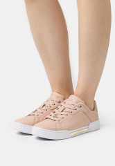 Tommy Hilfiger COURT Trainers misty blush КОРТ Тренеры туманный румянец