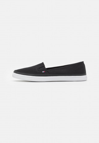 Tommy Hilfiger ESSENTIAL KESHA  Trainers black ESSENTIAL KESHA Кроссовки черный
