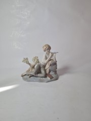 Статуэтка винтажная среднего размера Lladro "Мальчик с трубочкой", фарфор, 15 х 16 см, Испания, 1960-70гг.