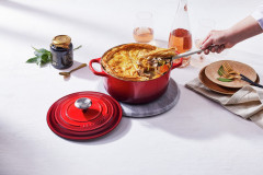 Le Creuset LE CREUSET Br\u00e4ter 26 cm Kirschrot SIGNATURE rot LE CREUSET бройлер 26 см вишнево-красный SIGNATURE