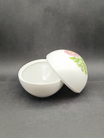 Шкатулка винтажная Gerold в форме яйца с нежно-розовыми цветами, фарфор, 15 х 10 см, Германия, 1960-70гг.