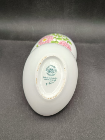 Шкатулка винтажная Gerold в форме яйца с нежно-розовыми цветами, фарфор, 15 х 10 см, Германия, 1960-70гг.