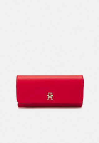 Tommy Hilfiger ICONIC TOMMY FLAP Wallet fireworks red ICONIC TOMMY FLAP Бумажник красный фейерверк