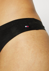 Tommy Hilfiger THONG Thong black ТОНГ стринги черный