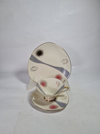 Чайное трио винтажное Weissen Stadt / DRW Bavaria с абстрактным декором, фарфор, Германия, 1970-80гг.