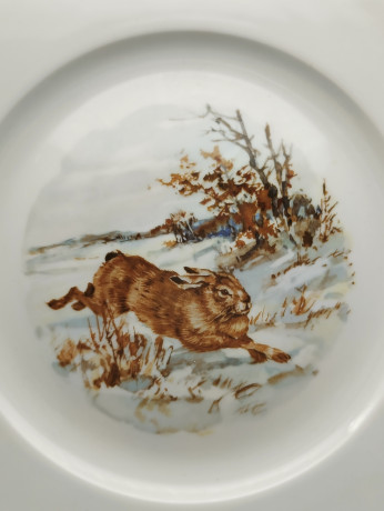 Набор сервировочных тарелок винтажных Wundsiedel Bavaria "Лось", "Кабан", "Заяц", 6 шт., фарфор, 27 см, Германия, 1960-70гг.