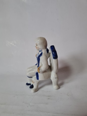 Royal Коллекционная керамическая Статуэтка с позолотой 11см, Германия, 1960-70гг.