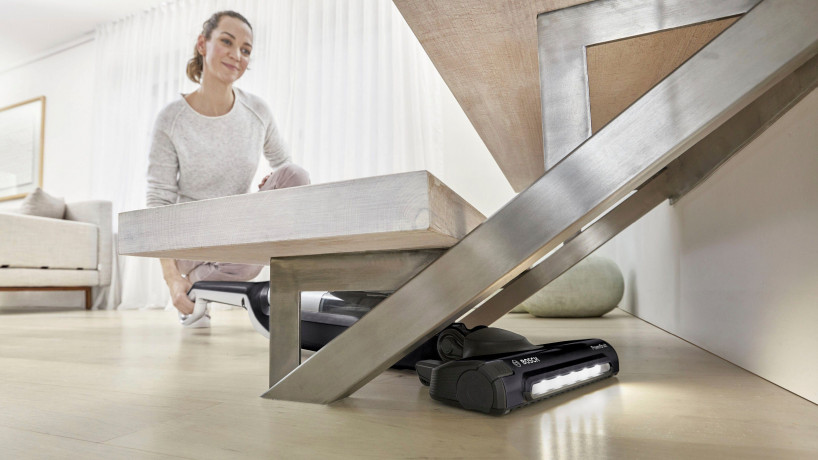 BOSCH BOSCH Akku-Hand-und Stielstaubsauger Flexxo Serie 4 BBH3P2801, 28 V, Power Duse mit LED, beutellos, integriertes Zubehor, Schwarz Беспроводной ручной пылесос BOSCH Flexxo Series 4 BBH3P2801, 28 В, мощная насадка со светодиодом, без мешка, встроенны