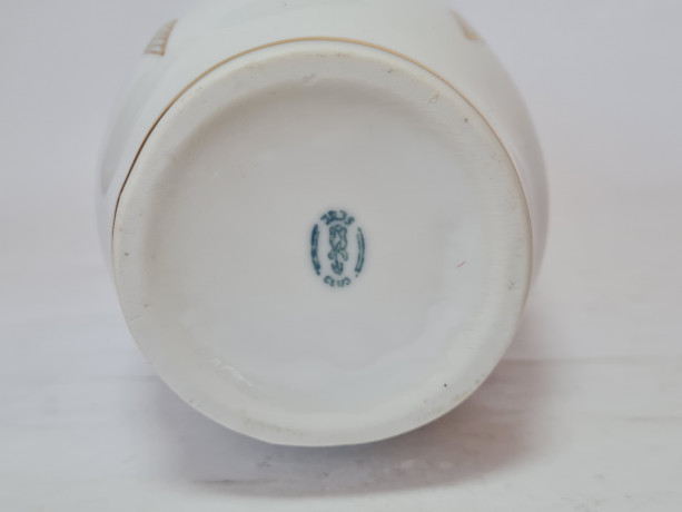 Ваза винтажная JRJS с золотистым геометричным декором и окантовкой, фарфор, 25.5 см, Германия, 1960-70гг.