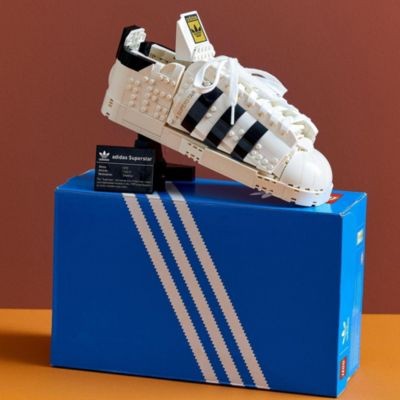 LEGO LEGO Creator Expert 10282 adidas Originals Superstar LEGO Creator Expert 10282 Adidas Originals Superstar