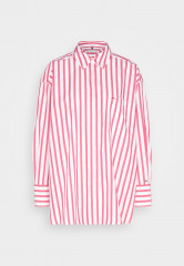 Tommy Hilfiger STRIPED ICON OVERSIZED SHIRT Button-down blouse pink/white РУБАШКА OVERSIZE STRIPED ICON Блузка на пуговицах розовый/белый