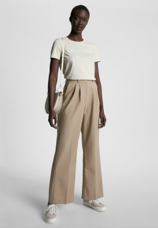 Tommy Hilfiger LOGO EMBROIDERY  Print T-shirt classic beige LOGO EMBROIDERY Футболка с принтом классический бежевый