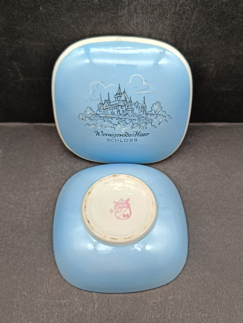 Шкатулка винтажная миниатюрная Kahla "Замок в Вернигероде", фарфор, 10 х 10 см, Германия, 1960-70гг.