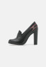 Tommy Hilfiger HARDWARE Classic heels black фурнитура классические каблуки черный