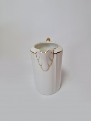 Mitterteich Набор чайный: чайник, молочник, сахарница, белый фарфор с позолоченным ободком, Германия, 1960-70гг.