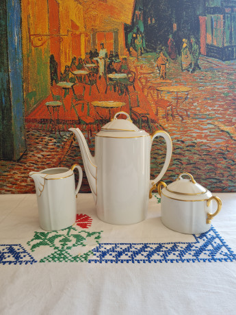 Mitterteich Набор чайный: чайник, молочник, сахарница, белый фарфор с позолоченным ободком, Германия, 1960-70гг.