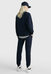 Tommy Hilfiger 1985 MINI CORP LOGO Sweatshirt desert sky ЛОГОТИП MINI CORP 1985 – Свитер небо пустыни