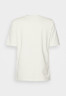 Tommy Hilfiger REGULAR NYC ROUNDALL  Basic T-shirt white heather REGULAR NYC ROUNDALL — Базовая футболка белый вереск