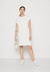 Tommy Hilfiger 1985 MINI CORPLOGO Day dress weathered white 1985 MINI CORP LOGO Повседневное платье выветрившийся белый