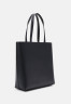 Tommy Hilfiger CHIC TOTE Tote bag black CHIC TOTE Сумка-тоут черный