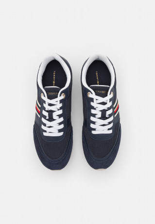 Tommy Hilfiger ESSENTIAL RUNNER Trainers space blue ESSENTIAL RUNNER — Кроссовки космический синий