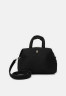 Tommy Hilfiger Weekend bag black Сумка выходного дня черный