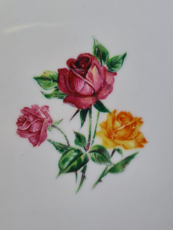 Чайное трио винтажное Winterling Kirchenlomitz Bavaria, белый фарфор с цветочным рисунком и обильной позолотой, Германия, 1960-70гг.