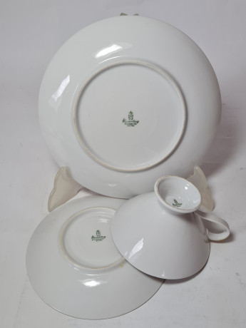 Чайное трио винтажное Winterling Kirchenlomitz Bavaria, белый фарфор с цветочным рисунком и обильной позолотой, Германия, 1960-70гг.