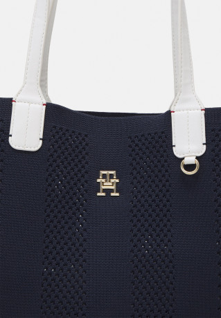 Tommy Hilfiger ICONIC TOTE Tote bag space blue ICONIC TOTE Сумка-тоут космический синий