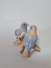 Статуэтка винтажная "Две голубые птички на ветке", фарфор, 16 х 9 см, 1960-70гг.