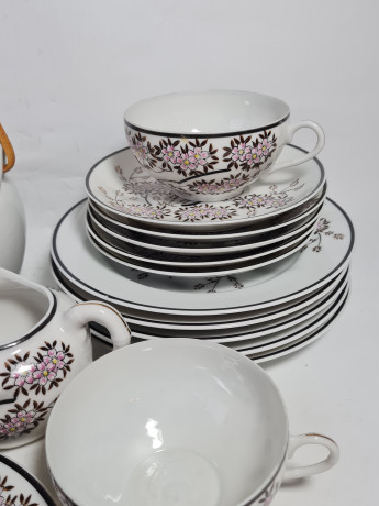 Сервиз чайный винтажный с традиционным японским декором "Сакура", фарфор, Япония, 1970-80гг.