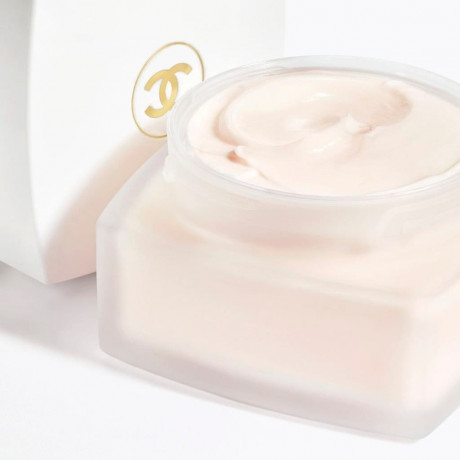 CHANEL KORPERCREME  КРЕМ ДЛЯ ТЕЛА