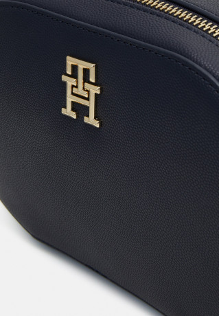 Tommy Hilfiger TIMELESS CAMERA BAG Across body bag space blue СУМКА ДЛЯ КАМЕРЫ TIMELESS — Сумка через плечо космический синий