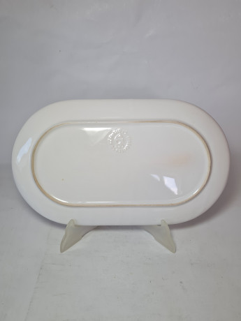 Блюдо винтажное прямоугольное Waechtersbach Spain, белый фарфор с красно-зеленым растительным узором, 34,5 x 20 x 2,5 см, Испания, 1960-70гг.