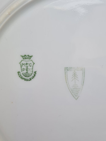 Чайное трио винтажное MCP, белый фарфор с ярким цветочным декором и золотым ободком, 11 x 5,5 см / 15 см / 19,5 см, Чехословакия, 1960-70гг.