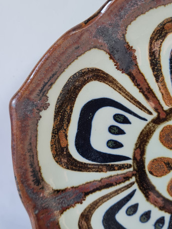 Тарелка винтажная El Palomar, Guadalajara, черно-коричневая керамика, 21 x 3 см, Мексика, 1960-70гг.