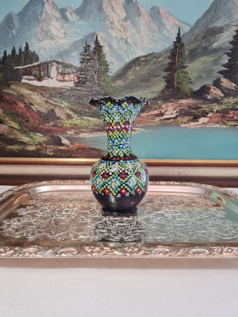 Ваза винтажная Agadir в африканском стиле, черный фон / яркий принт, керамика, 17.5 см, Марокко, 1960-70гг.